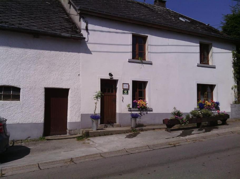 Gite Les 7 Frenes Vaux-sur-Sure Экстерьер фото